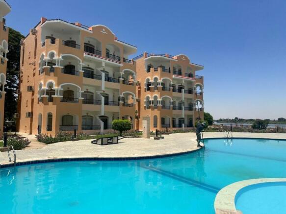 Pool F & G block