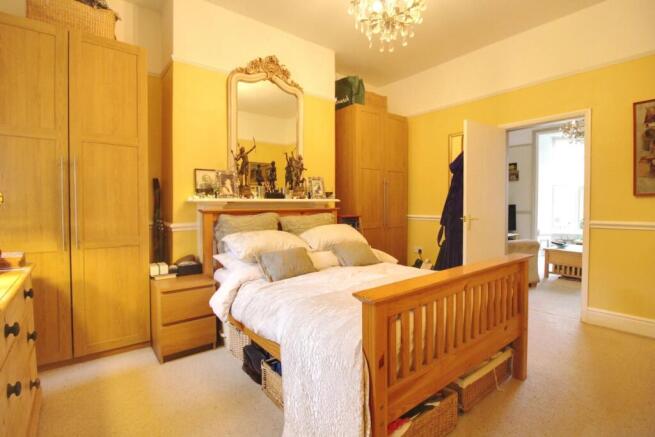 1 bed Apartment to rent Image 4