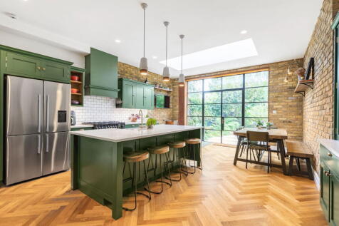 Coval Road, London, SW14 7RW