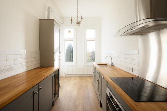 Kitchen ()