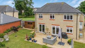 49, Signal Road, Dursley GL11 5FB