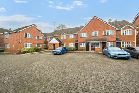 Vale Farm Road, Woking, GU21