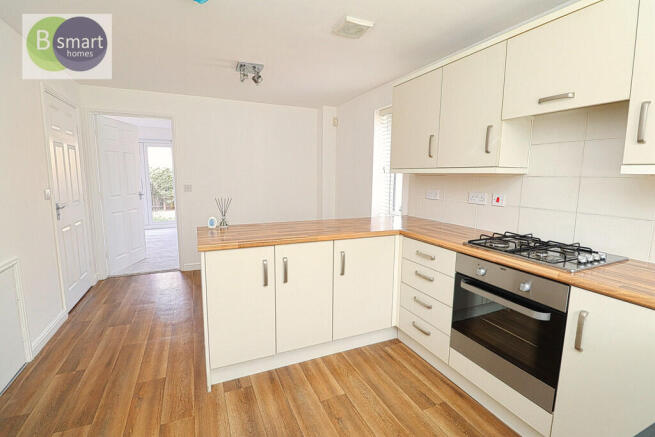 3 bed Semi-Detached for sale Image 4