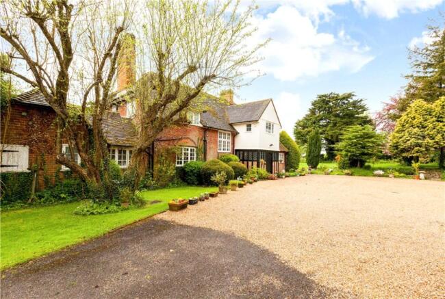 5 Bedrooms
