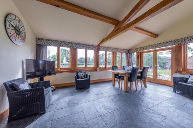Open Plan Family Breakfast Kitchen