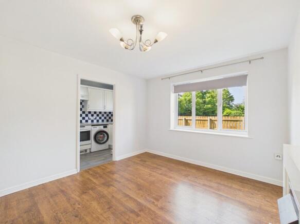 1 bed Flat for sale Image 4