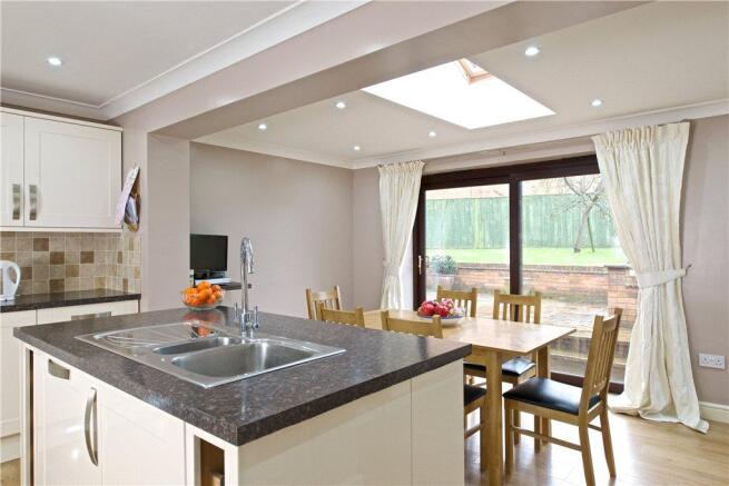 Kitchen/Dining