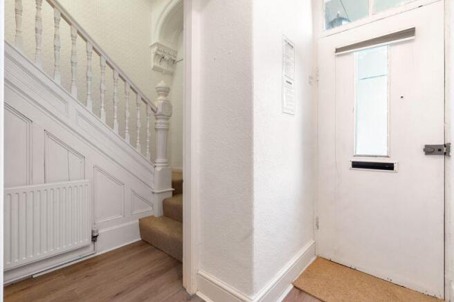 Flat 2, 30 Hawarden Avenue