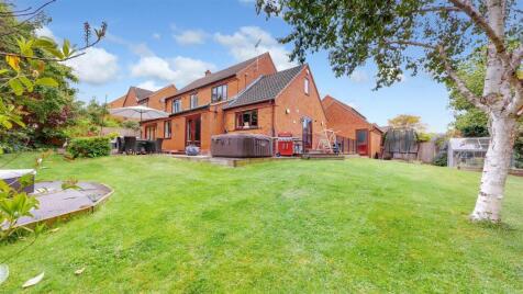 Chatsworth, Great Holm, Milton Keynes