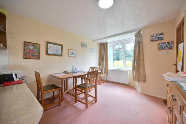 3 bed Semi-Detached for sale Image 8