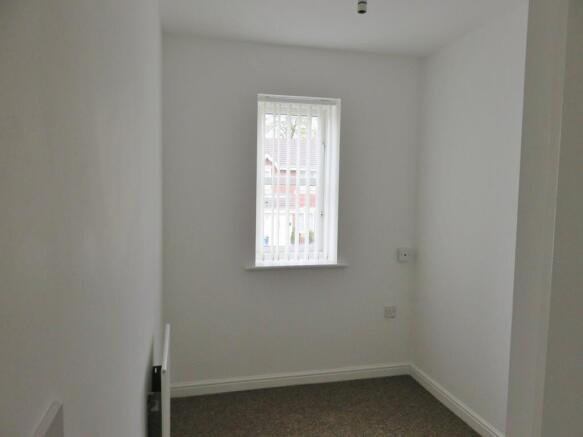 3 bed Terraced to rent Image 10
