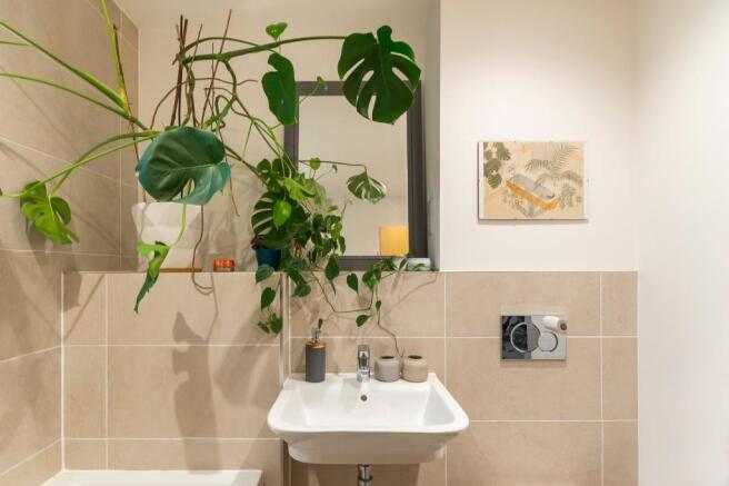 SKROWTNIAP612 - Bathroom C.jpg
