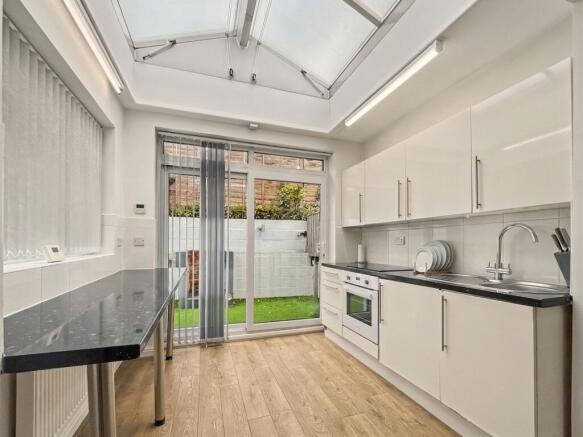 Second Kitchen