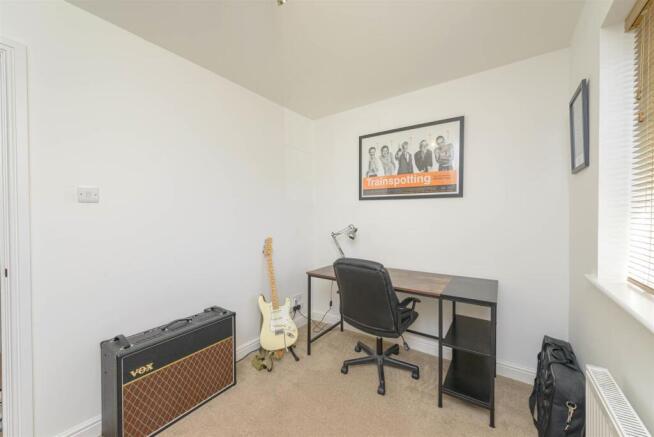12KensingtonDrive_028.jpg