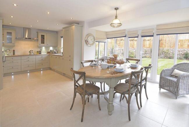Dining kitchen
