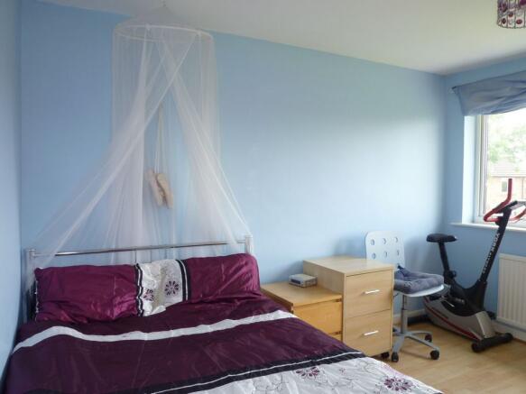 BEDROOM 2
