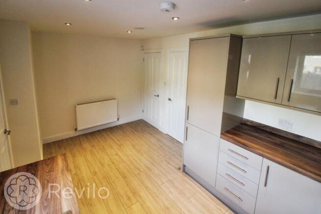 3 bed Town House to rent Image 7