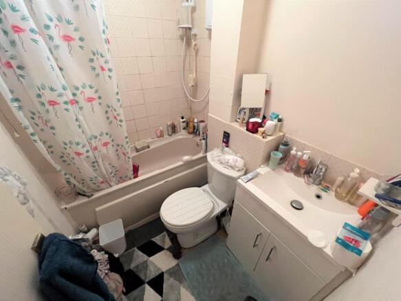 FITTED BATHROOM