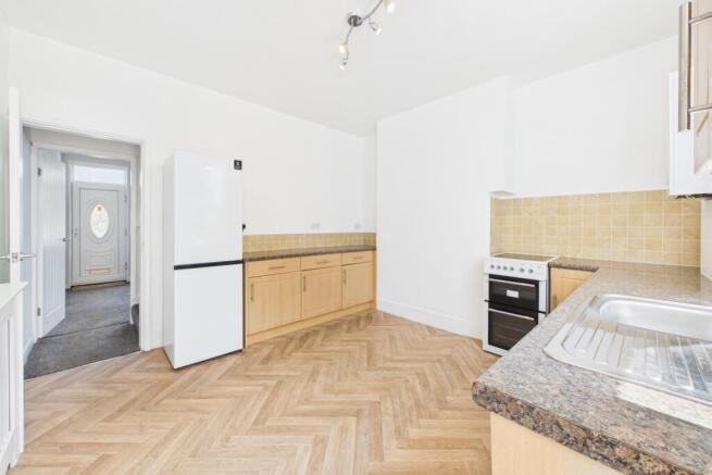 2 bed Terraced for sale Image 6