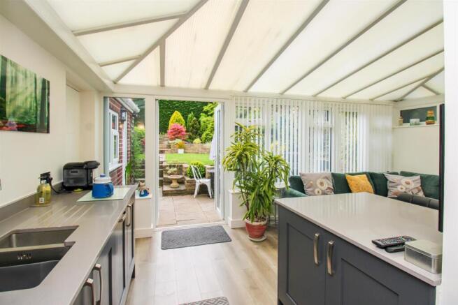 3 bed Semi-Detached for sale Image 4