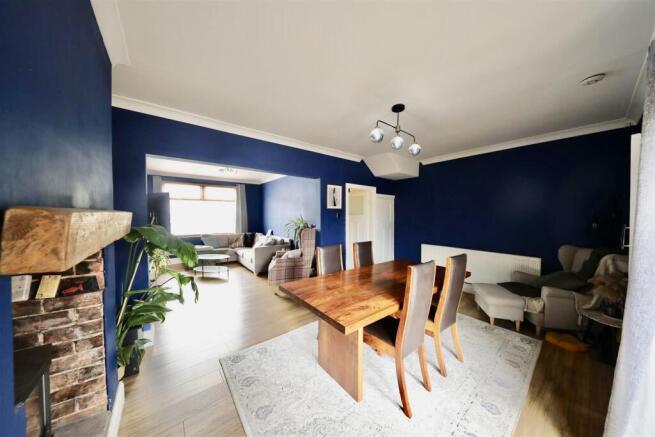 3 bed Terraced for sale Image 7