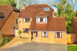 2, The Burrows, Tadley RG26 4EP