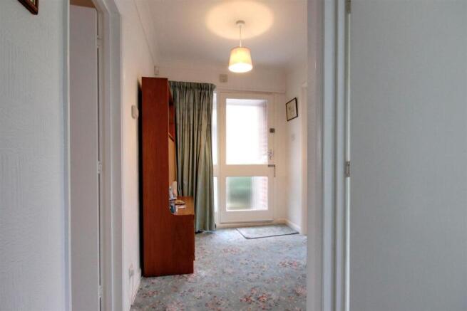 2 bed Semi-Detached Bungalow for sale Image 6