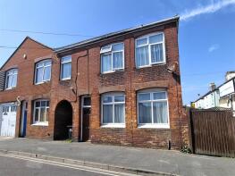25, Clifton Road, Littlehampton BN17 5TE