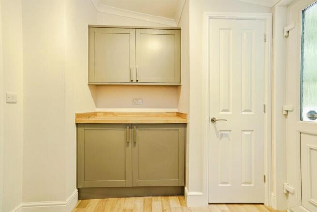 2 bed Park Home for sale Image 5