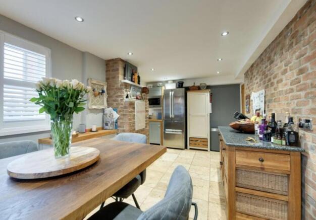 4 bed Cottage for sale Image 7