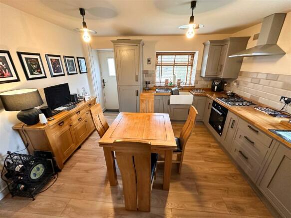 DINING KITCHEN