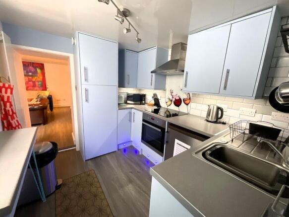 6 bed Character Property for sale Image 7