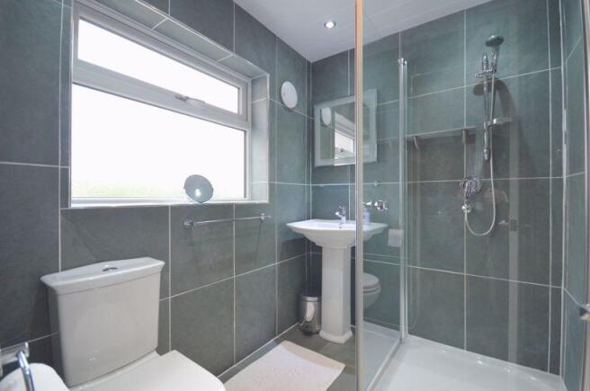 Master ensuite 