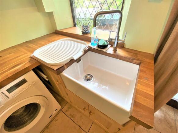 Belfast sink