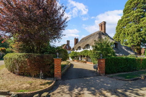 Clive Road, Esher