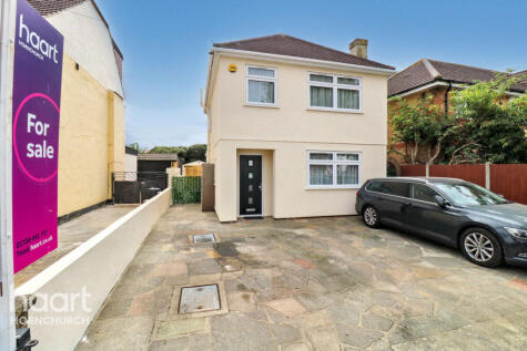 Woburn Avenue, Hornchurch