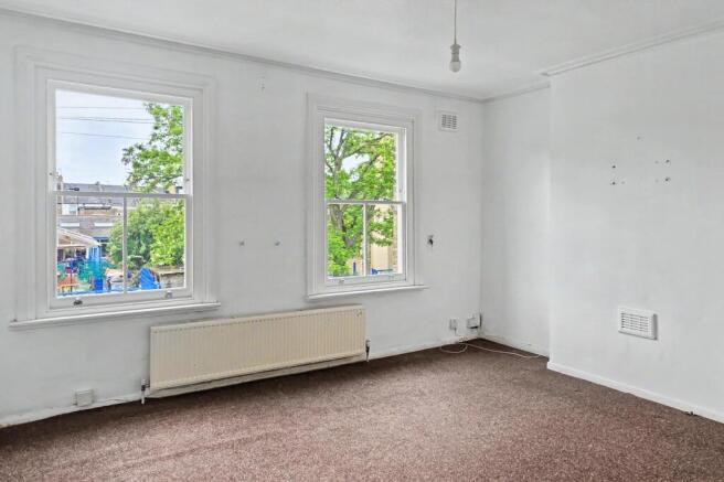66B Gayford Road, London W12 9BW