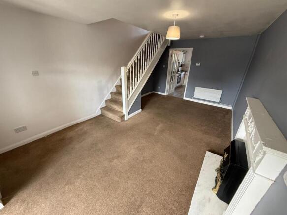 2 bed House for sale Image 4