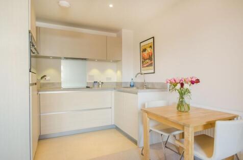Hastings Road, Canning Town, London, E16