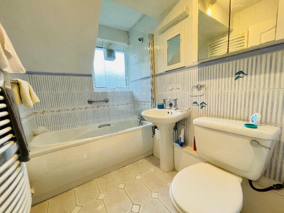 Photo 10