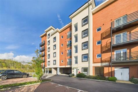 Webster Close, Bracknell, Berkshire, RG12