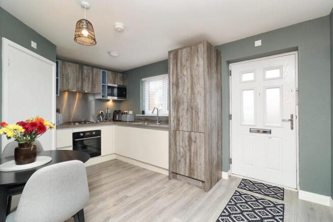 2 bed Semi-Detached for sale Image 4