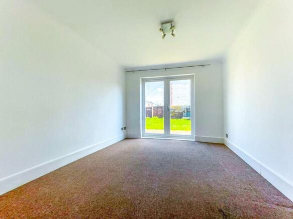 77 arnewood road din