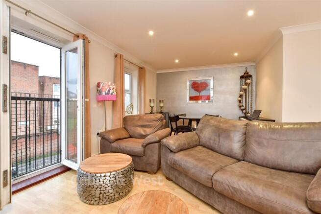 Lounge / Kitchen / Diner