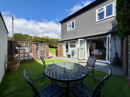 25, Durham Close, Heolgerrig, Merthyr Tydfil CF48 1SL