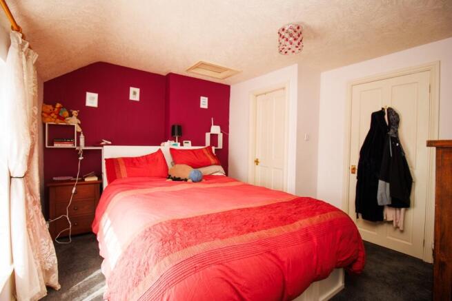 2 bed Cottage for sale Image 8