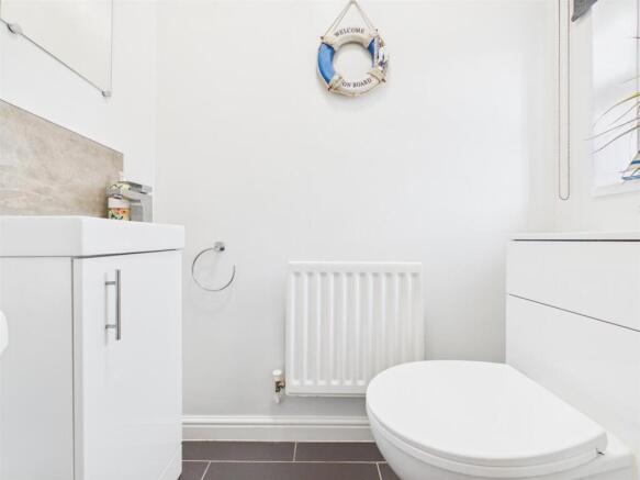 3 bed Detached for sale Image 11