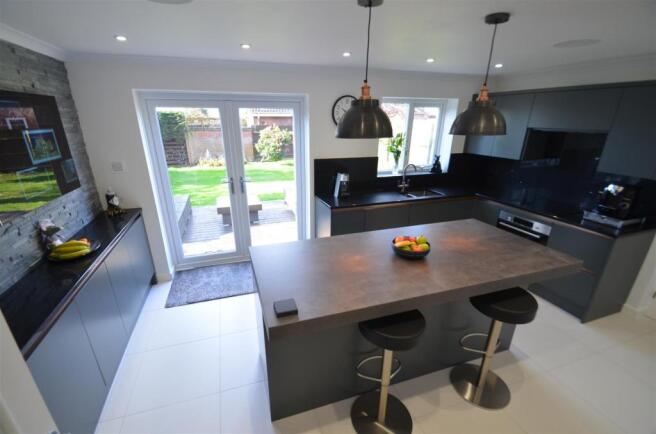 Re-fitted Breakfast Kitchen