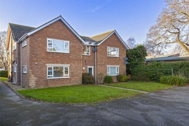 For Sale by Aspire Residential - Clive Court