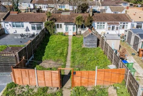 Hillside, Erith, Kent, DA8
